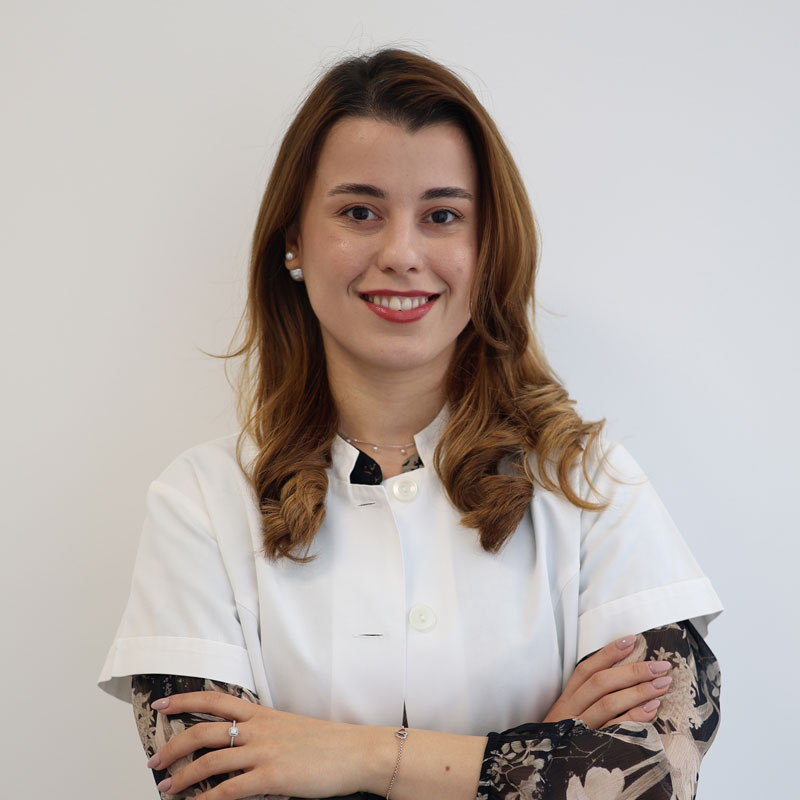 Dr. Iulia-Elena Neguleț